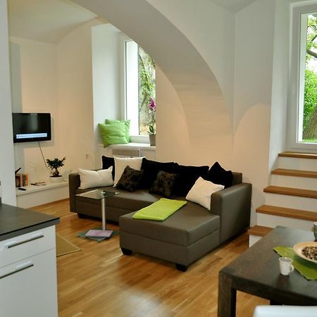 Ferienwohnung Im Univiertel Mit Garten Graz Eksteriør billede