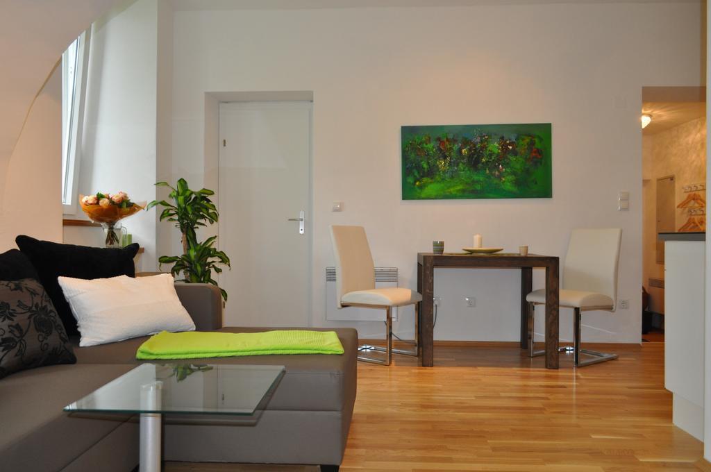 Ferienwohnung Im Univiertel Mit Garten Graz Eksteriør billede